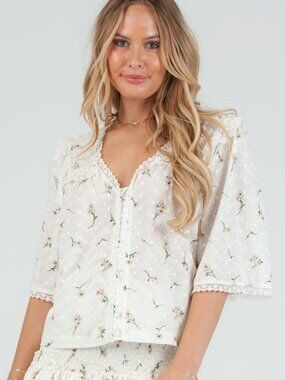 NWT Johnny Becca Lucca Couture Women's Eyelet Floral Blouse Top Size Medium